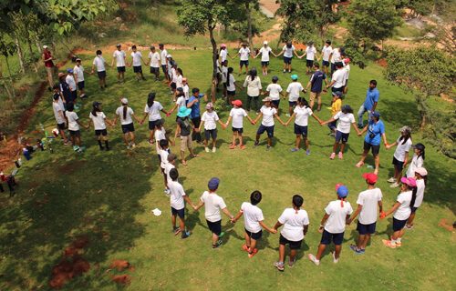 Nikmati Serunya Outbound Gathering di Malang Bersama Tim Anda