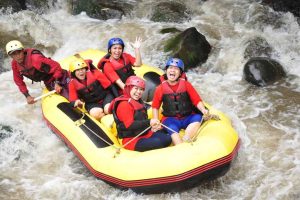 Tempat Outbound di Malang Kaliwatu Rafting: Serunya Petualangan dan Team Building di Alam Terbuka